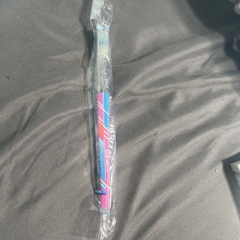 Vintage Oral B Indicator Toothbrush Ski USA Sealed Sport II 35‎ Soft SM - Picture 4 of 5